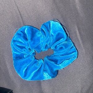 BLUE SCRUNHIE